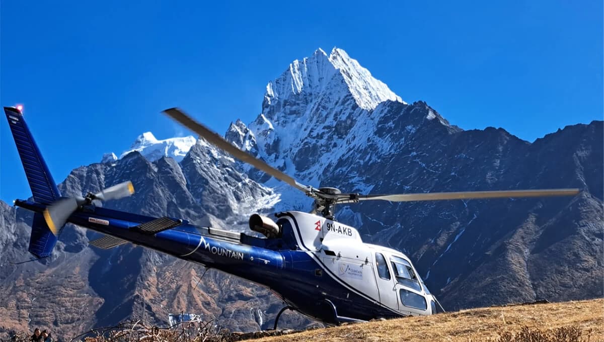 Mt. Thamserku (6618 m)