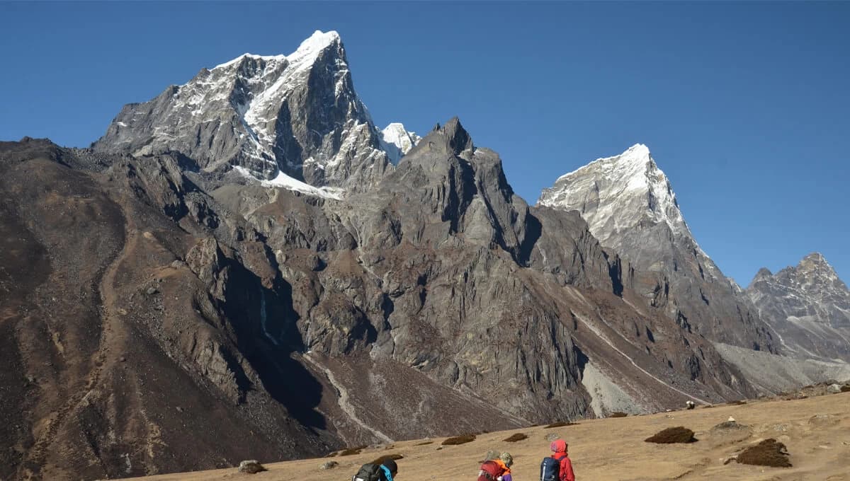 Tabuche Peak (6495 m) and Cholaste (6440 m)