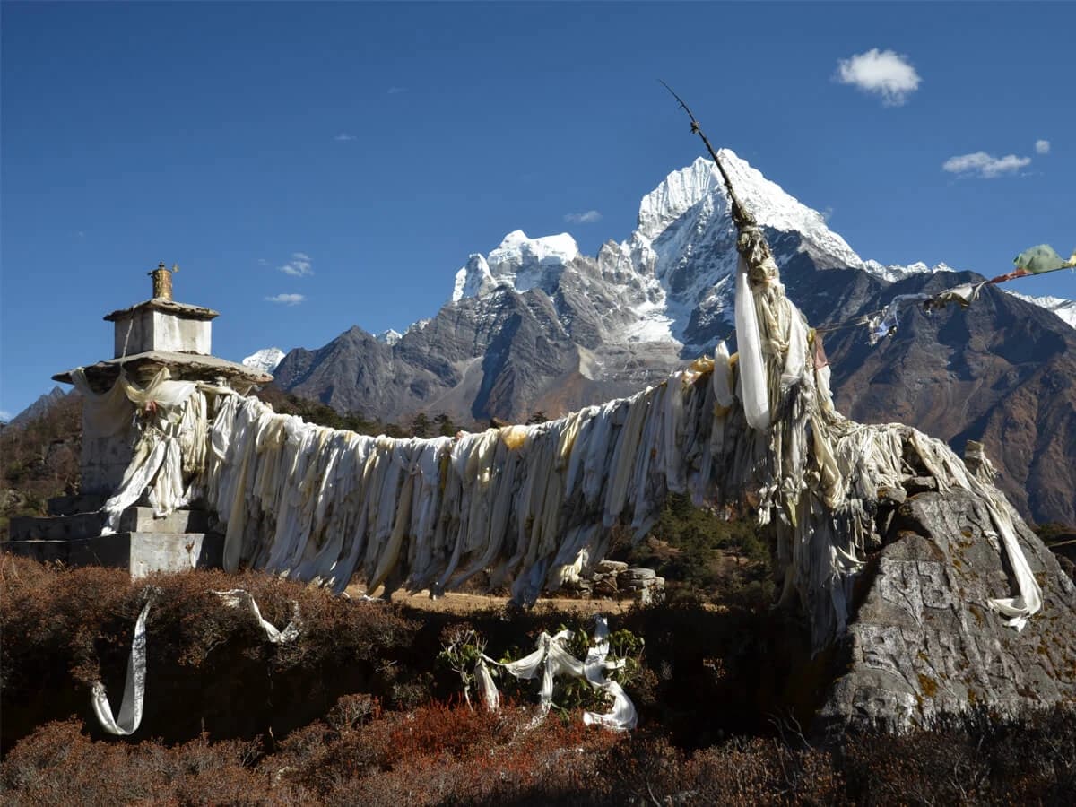 Everest Comfort Trek Mountains View