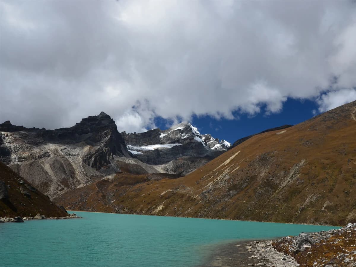 Everest Three Passes Trek Gokyo Lake