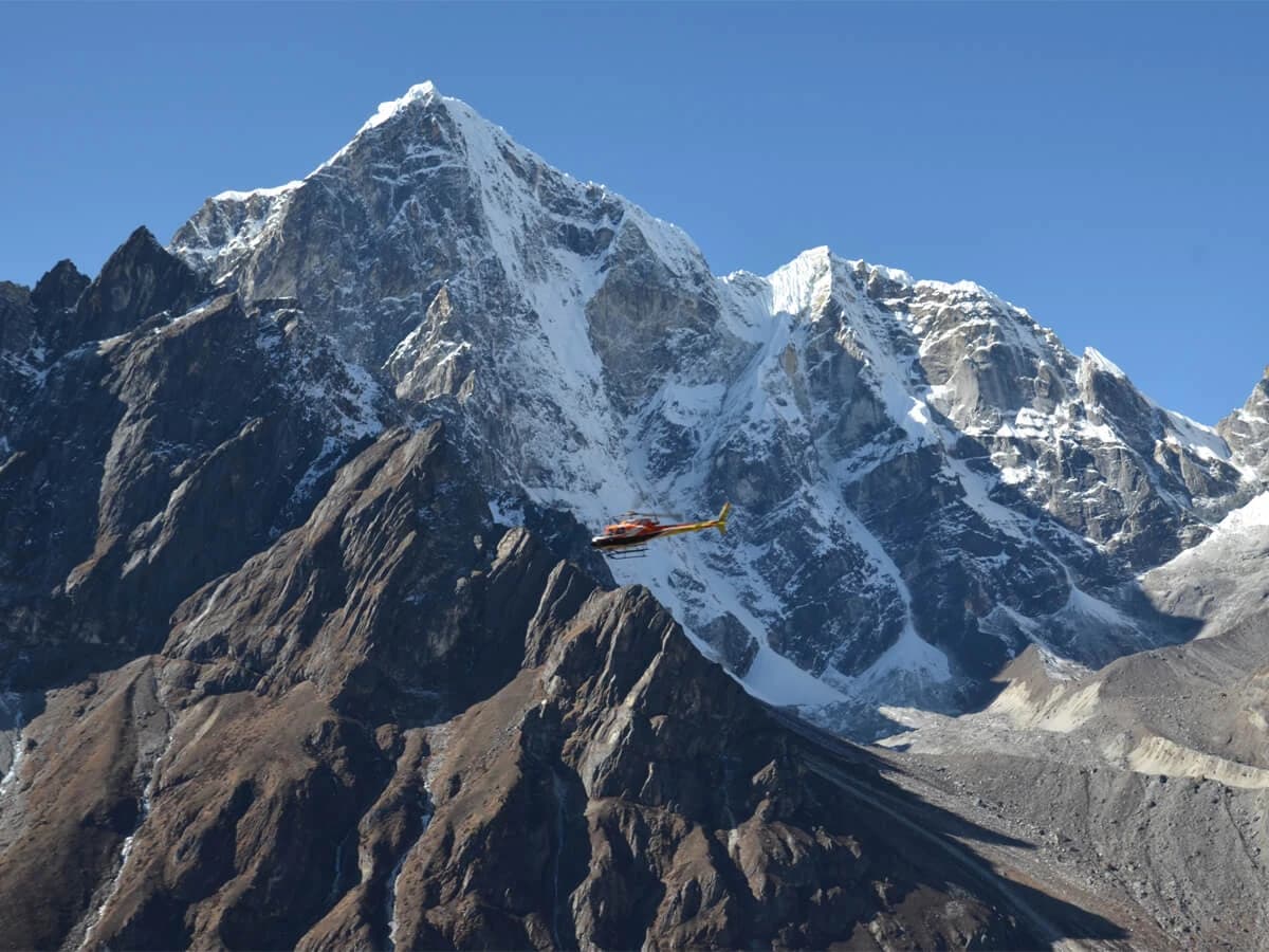 Helicopter Tour To Everest Tabuche Peak And Helicopter Nepal Excursion